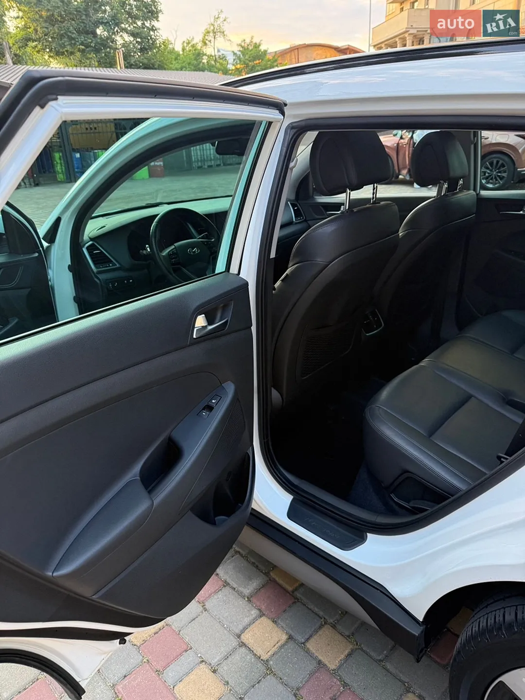 Hyundai Tucson 2017 VIN TMAJ381ADHJ393183 фото оголошення 29 з 60