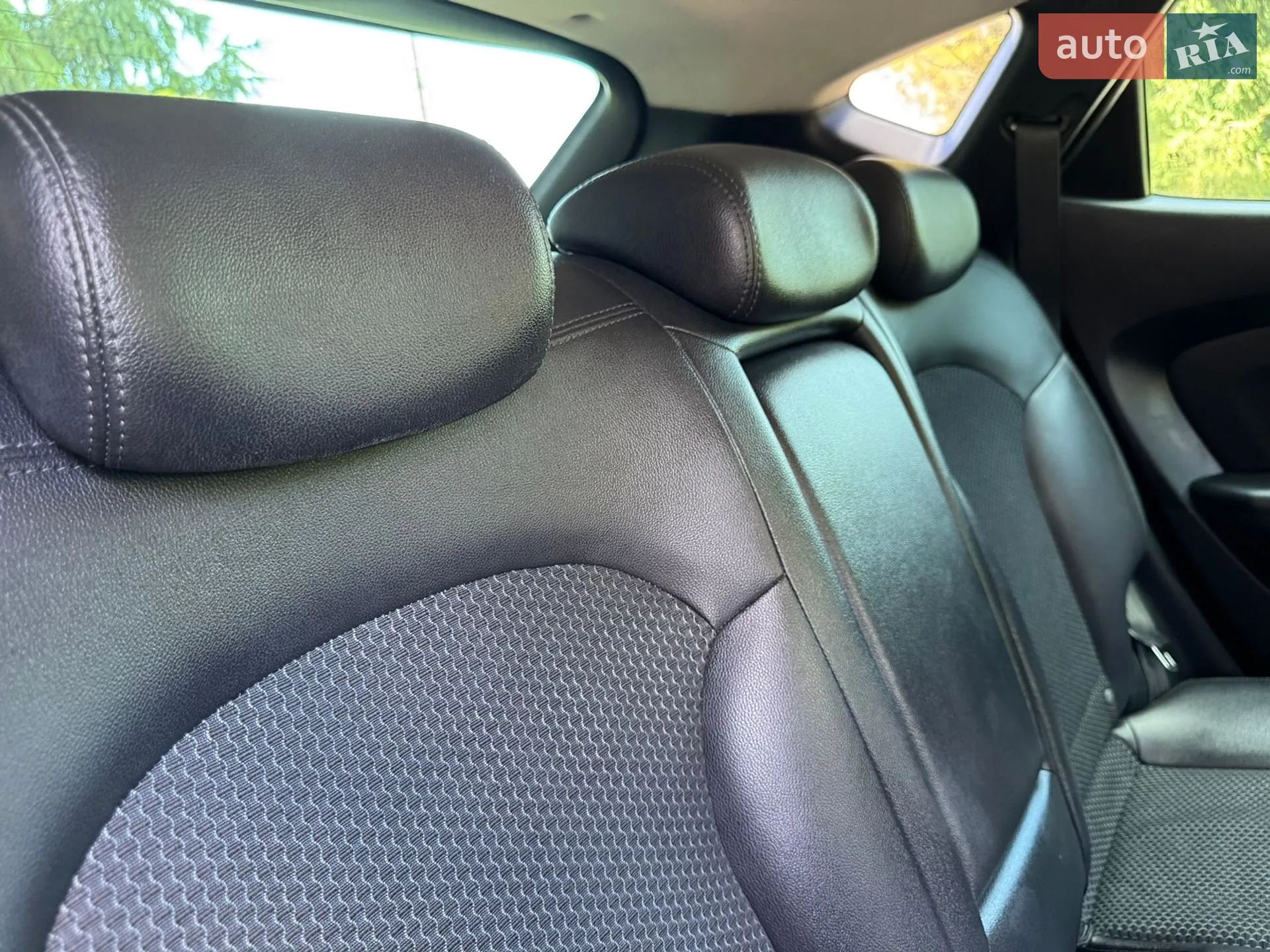 2010 Hyundai Tucson - мініатюра 57