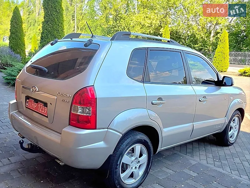 Hyundai Tucson 2005 VIN KMHJN81VP5U233596 фото оголошення 6 з 70