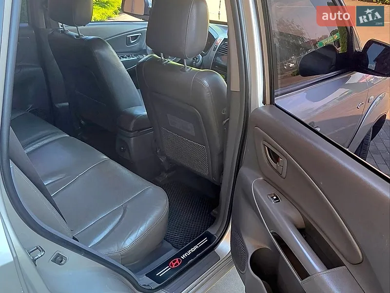 Hyundai Tucson 2005 VIN KMHJN81VP5U233596 фото оголошення 19 з 70