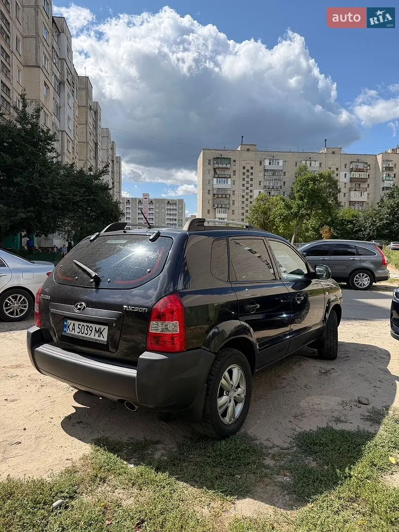 2011 Hyundai Tucson - мініатюра 2