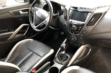 Хэтчбек Hyundai Veloster 2012 в Чорткове