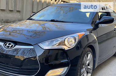 Хэтчбек Hyundai Veloster 2012 в 