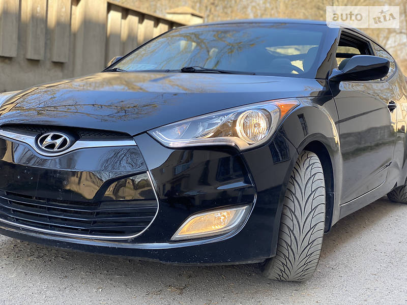 Хэтчбек Hyundai Veloster 2012 в 
