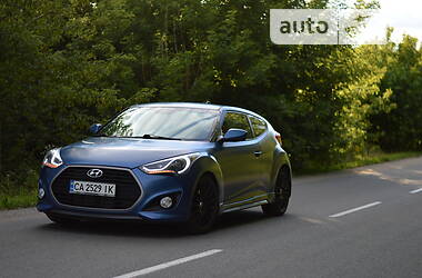 Хэтчбек Hyundai Veloster 2015 в 