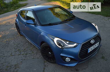 Хэтчбек Hyundai Veloster 2015 в 