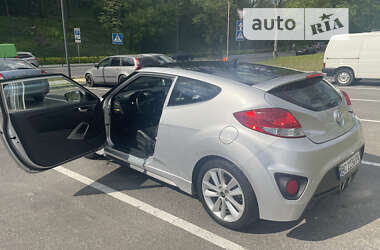 Хэтчбек Hyundai Veloster 2012 в Львове