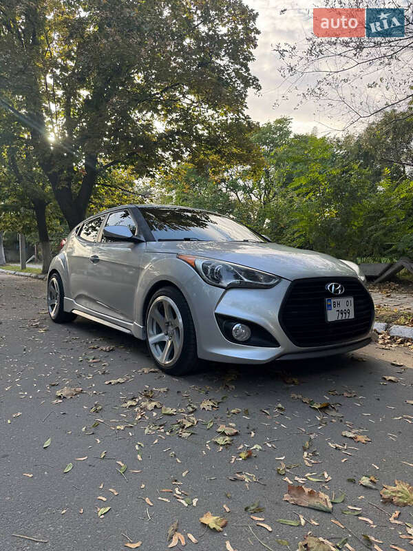 Hyundai Veloster 2013