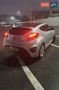 Хэтчбек Hyundai Veloster 2012 в 