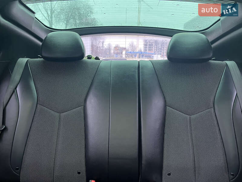 Хетчбек Hyundai Veloster 2012 в Львові фото 12 Хетчбек Hyundai Veloster 2012 в Львові