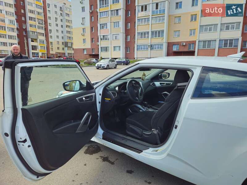 Хэтчбек Hyundai Veloster 2016 в Харькове