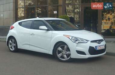 Хэтчбек Hyundai Veloster 2012 в 
