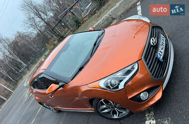 Хэтчбек Hyundai Veloster 2015 в 