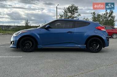 Хэтчбек Hyundai Veloster 2015 в 