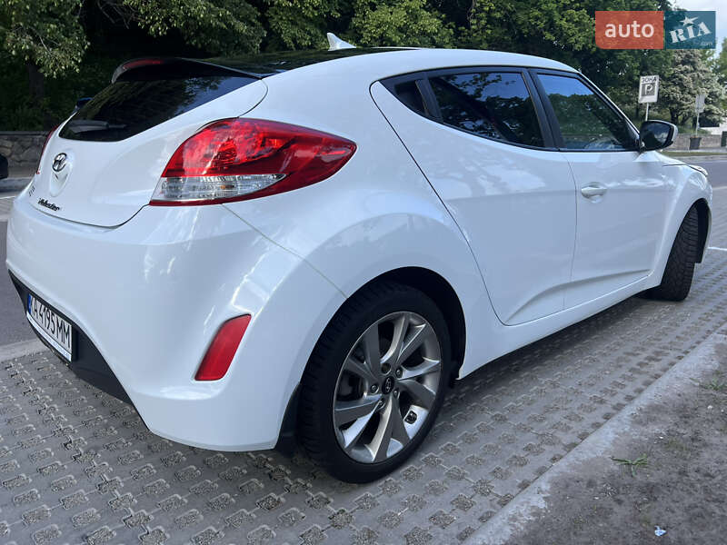 Хетчбек Hyundai Veloster 2016 в Києві