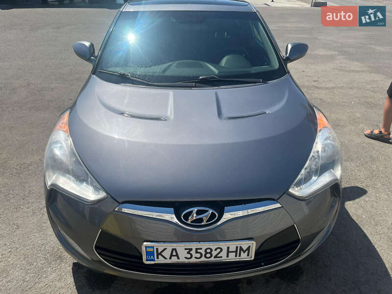Hyundai Veloster 2012