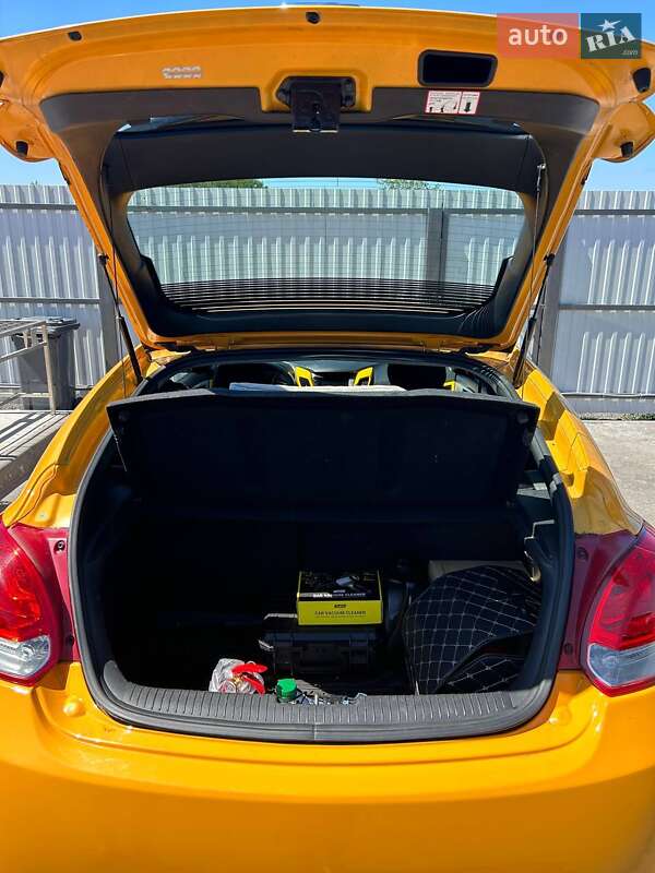 Хэтчбек Hyundai Veloster 2013 в Кривом Роге