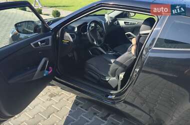 Хетчбек Hyundai Veloster 2014 в  фото 6 Хетчбек Hyundai Veloster 2014 в