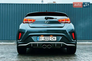 Хетчбек Hyundai Veloster 2019 в  фото 4 Хетчбек Hyundai Veloster 2019 в