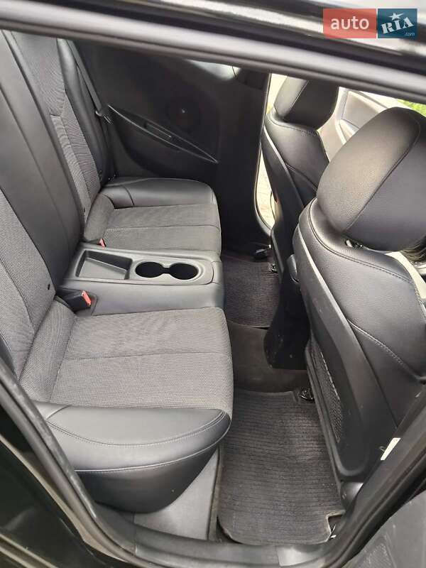 Хетчбек Hyundai Veloster 2014 в Радивиліві фото 5 Хетчбек Hyundai Veloster 2014 в Радивиліві
