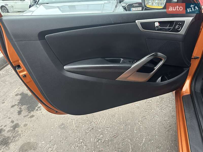 Хетчбек Hyundai Veloster 2013 в Києві