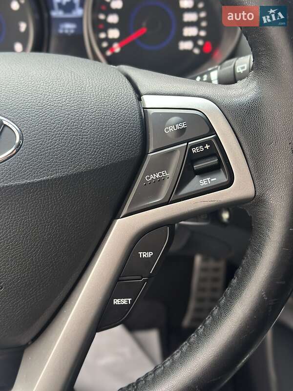 Хетчбек Hyundai Veloster 2013 в Києві