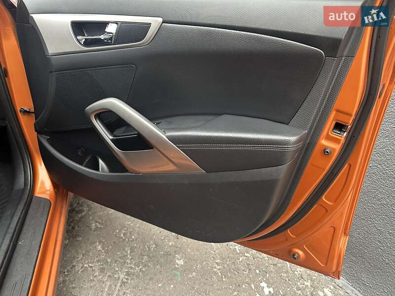 Хетчбек Hyundai Veloster 2013 в Києві