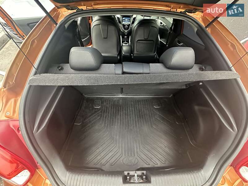 Хетчбек Hyundai Veloster 2013 в Києві
