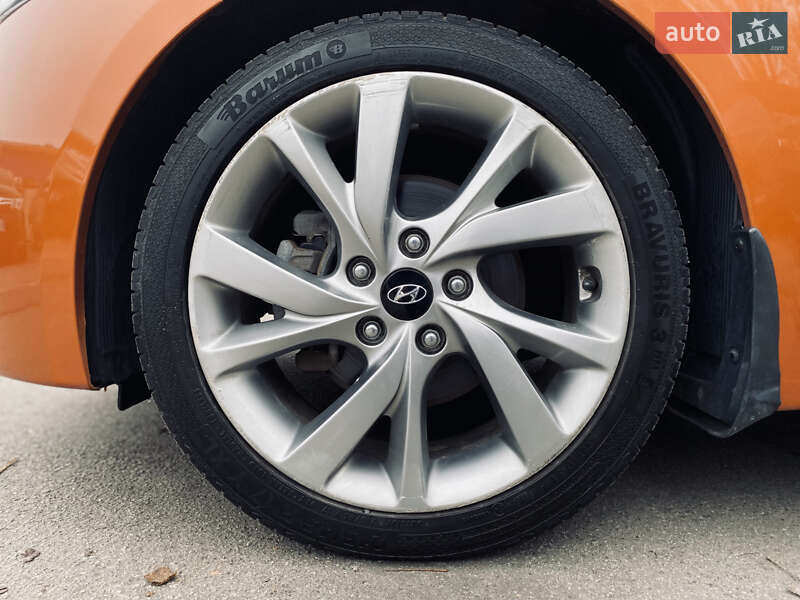 Хэтчбек Hyundai Veloster 2016 в Киеве фото 30 Хэтчбек Hyundai Veloster 2016 в Киеве