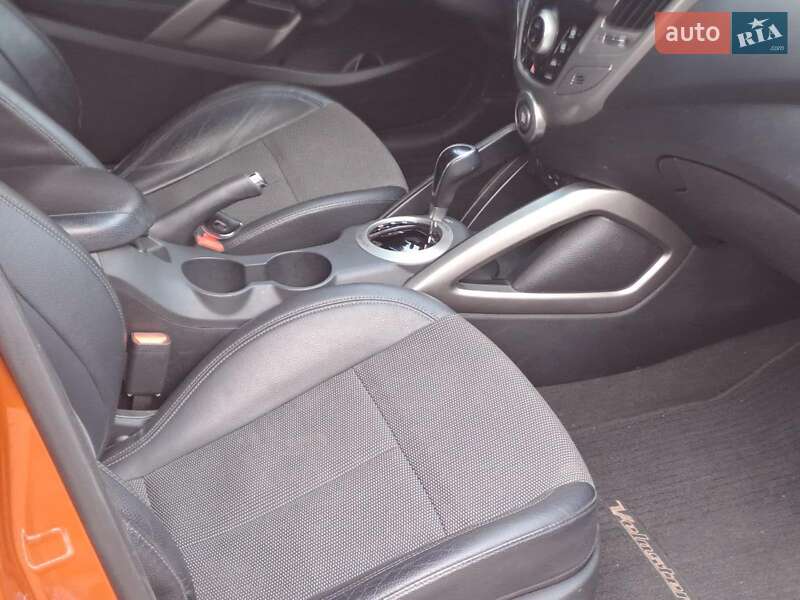 Хэтчбек Hyundai Veloster 2015 в Одессе