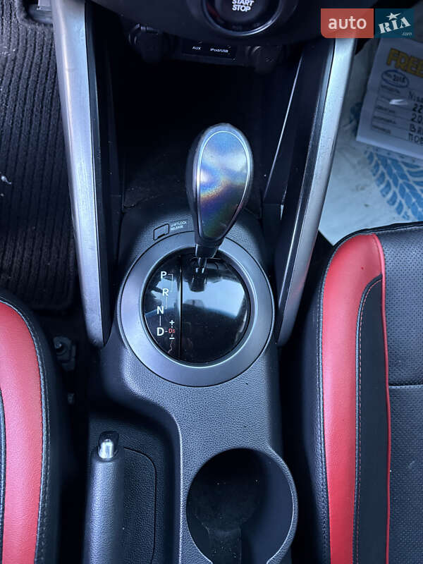 Хетчбек Hyundai Veloster 2014 в Львові