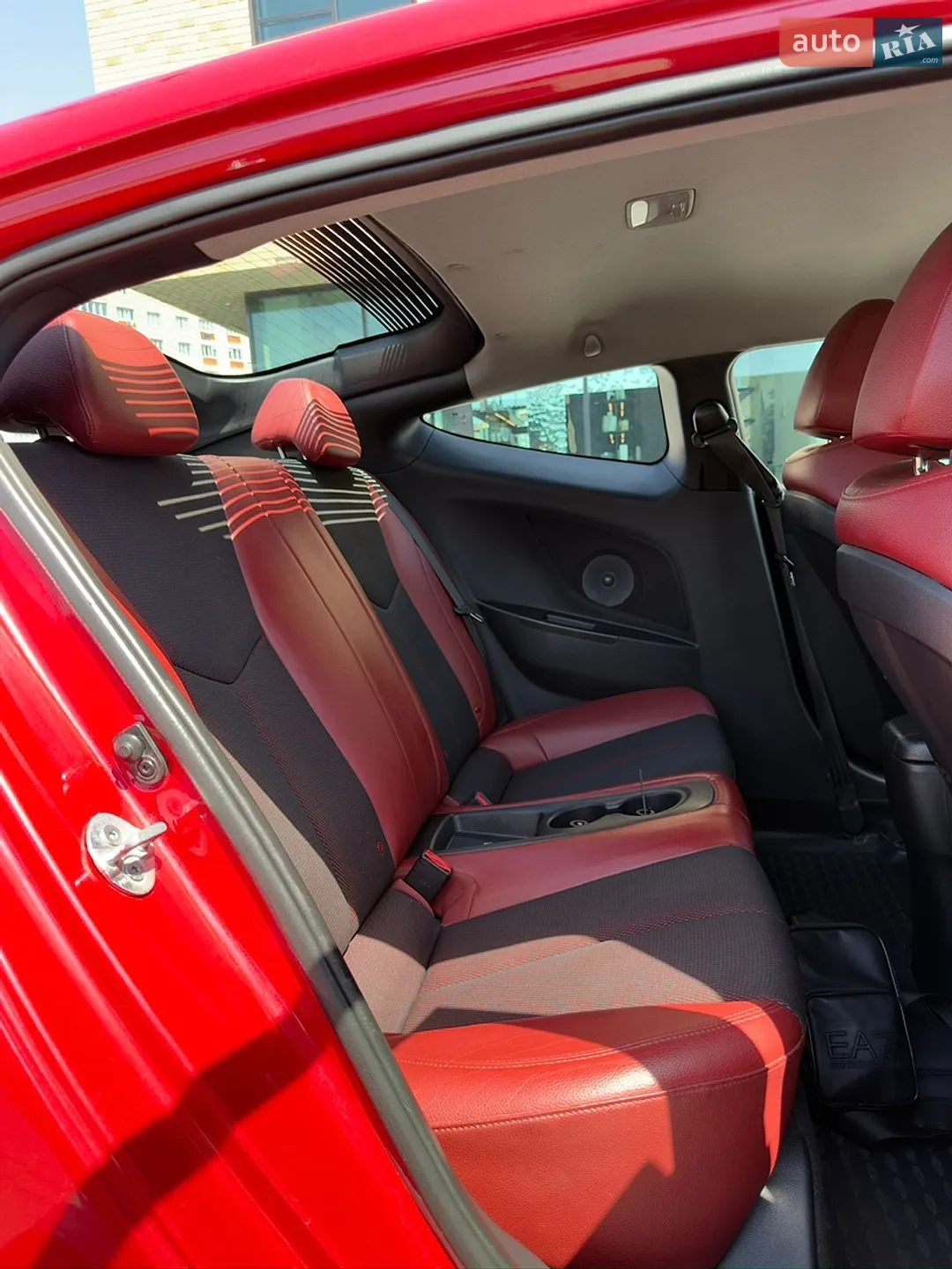 2013 Hyundai Veloster - мініатюра 29