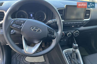 Внедорожник / Кроссовер Hyundai Venue 2020 в 