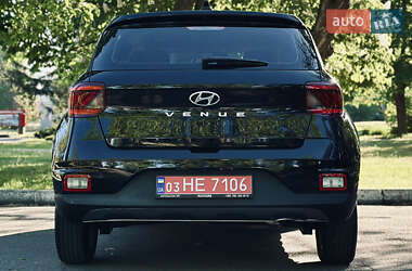 Внедорожник / Кроссовер Hyundai Venue 2022 в 