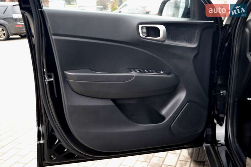 Внедорожник / Кроссовер Hyundai Venue 2023 в Хмельницком фото 80 Внедорожник / Кроссовер Hyundai Venue 2023 в Хмельницком