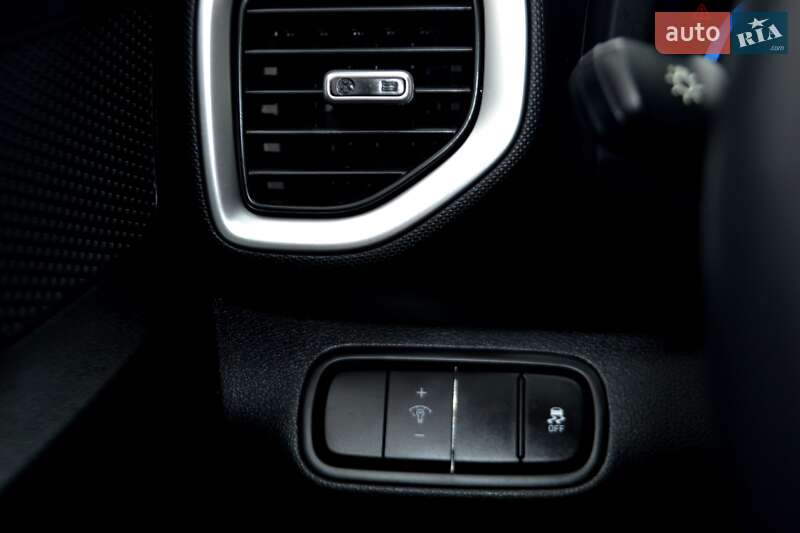 Внедорожник / Кроссовер Hyundai Venue 2023 в Хмельницком фото 19 Внедорожник / Кроссовер Hyundai Venue 2023 в Хмельницком