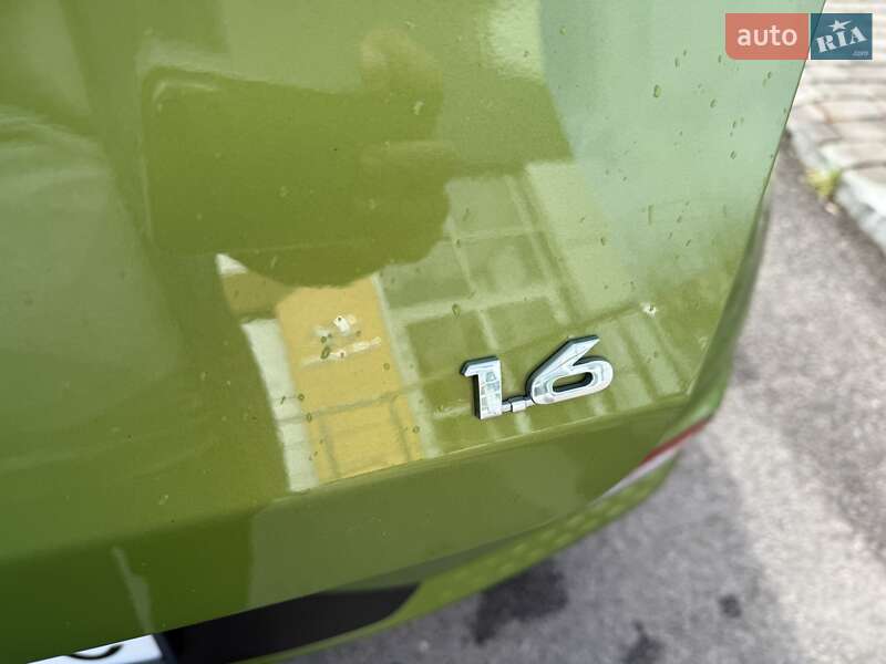 Внедорожник / Кроссовер Hyundai Venue 2022 в Ровно