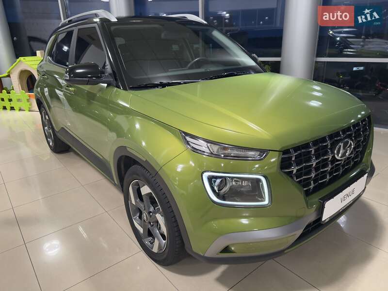 Внедорожник / Кроссовер Hyundai Venue 2022 в Ровно