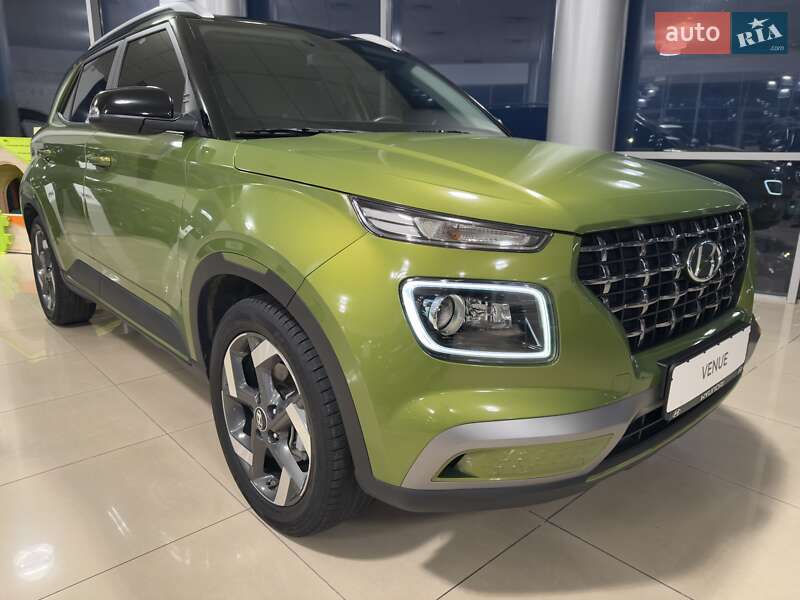 Внедорожник / Кроссовер Hyundai Venue 2022 в Ровно