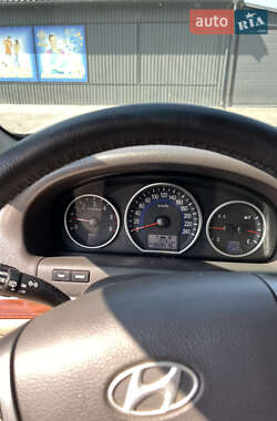 Внедорожник / Кроссовер Hyundai Veracruz 2008 в 