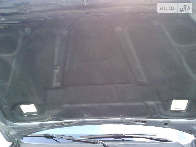 Седан Hyundai XG 2003 в Чернівцях