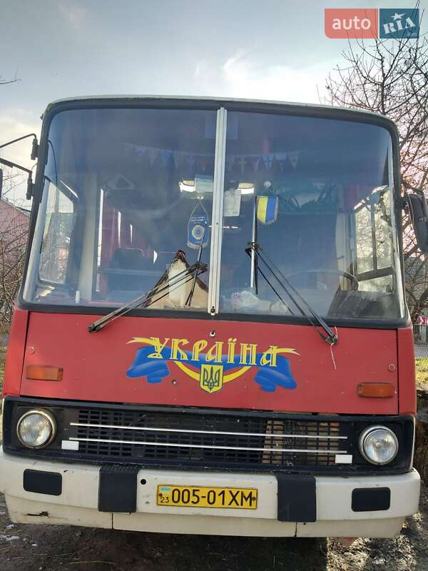 Ikarus 211 1988