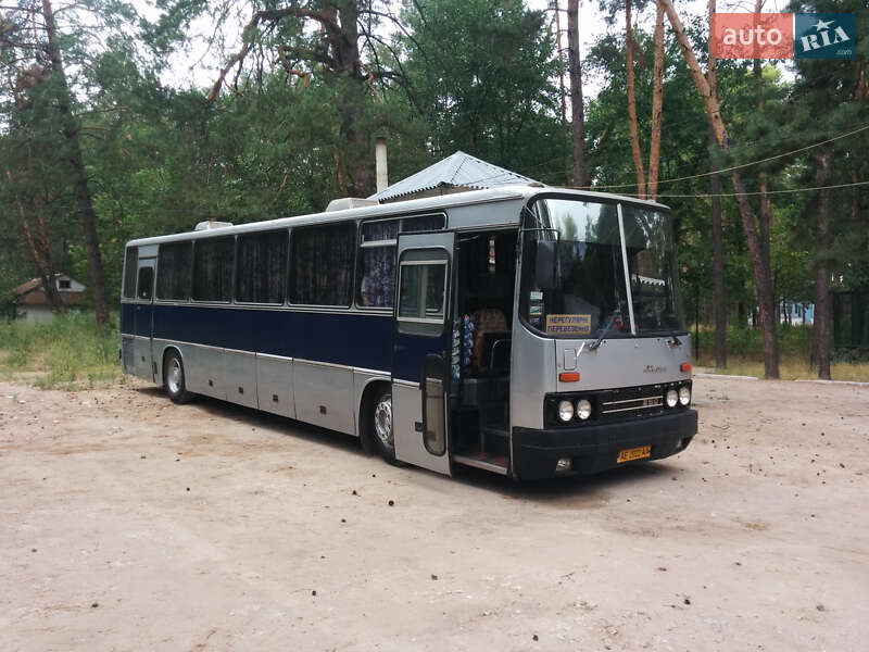 Туристичний / Міжміський автобус Ikarus 250 1989 в Кривому Розі
