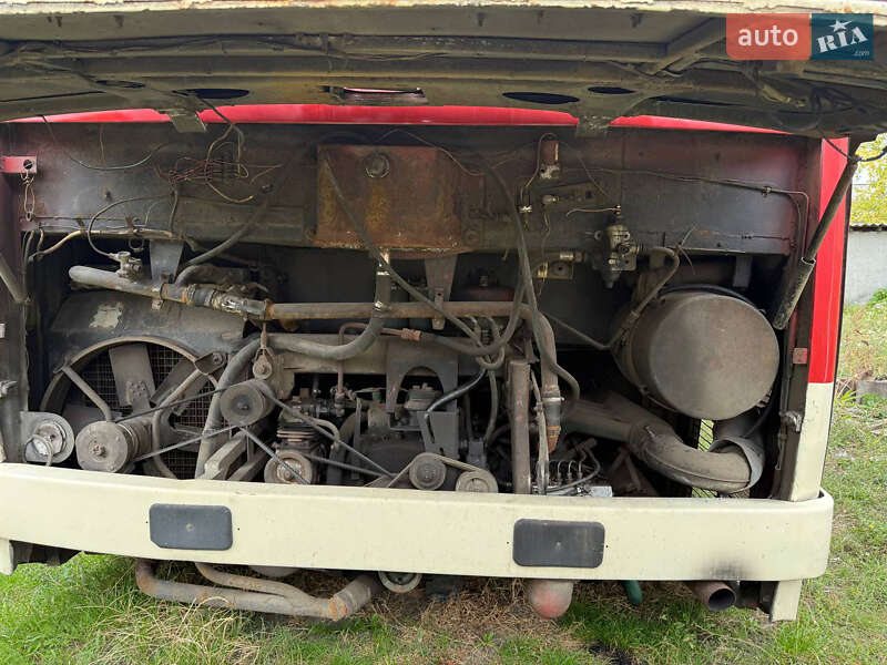 Туристический / Междугородний автобус Ikarus 250 1988 в Ромнах