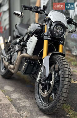 Мотоцикл Без обтекателей (Naked bike) Indian FTR 1200 2019 в 
