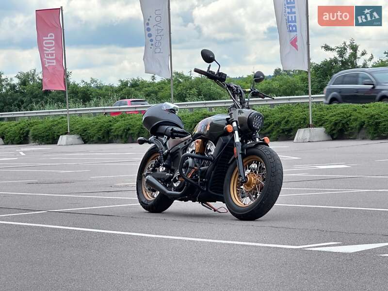 Indian Scout Bobber 2021 Indian Scout Bobber 2021