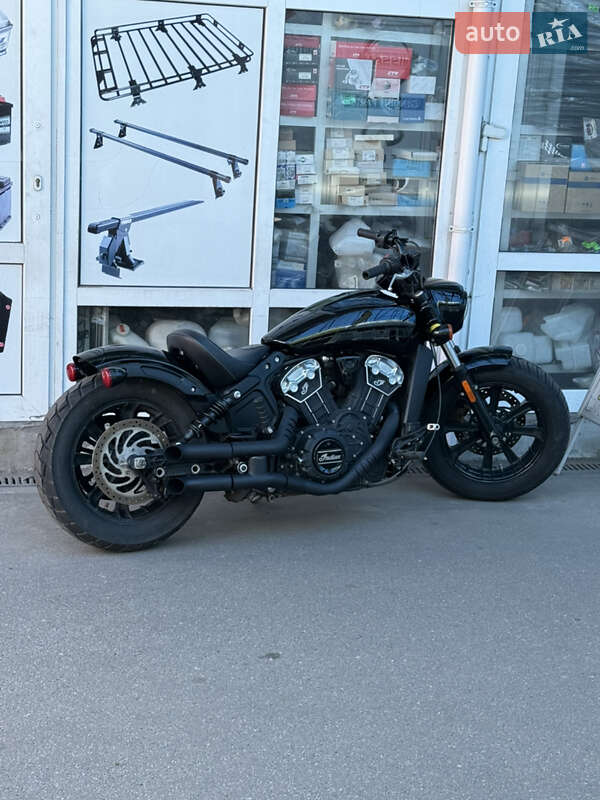 Indian Scout  Bobber  2017