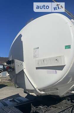 Цистерна полуприцеп Indox SC-3 2003 в 