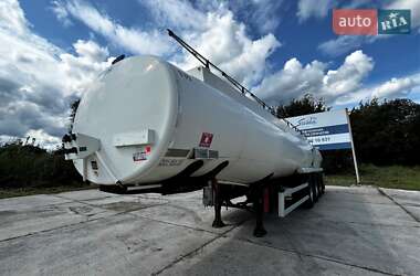 Цистерна полуприцеп Indox SC-3 2002 в 