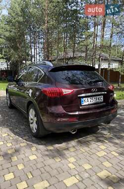 Внедорожник / Кроссовер Infiniti EX 25 2011 в 